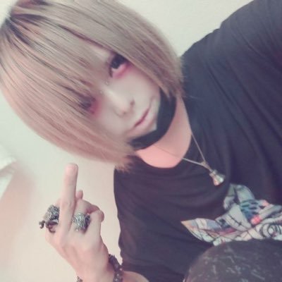 ex.午前零時。/ 事務所入ってすぐ抜けたロリコンです。/ ツイート全部遡ってリポストといいねを押せ、応援よろしくね。/ 通常キャス 水曜 日曜 メンシプ その他の日で不定期。積極的にフォローした方が得するぞ。おいで。