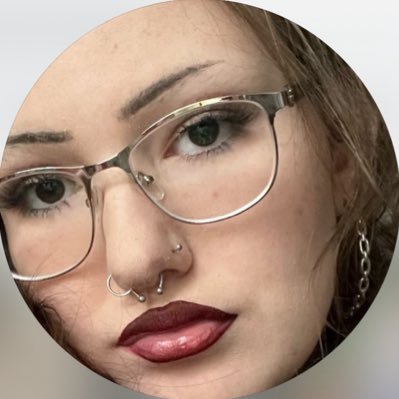 ⋆。°✩ 18+ ✧ 24 ✧ spoiled findom brat ✧ $30+ tribute required to even exist to me ✧ https://t.co/ELuak1dtGw ✧ age verified on OF & LF ✧ all my links below ₊˚✩