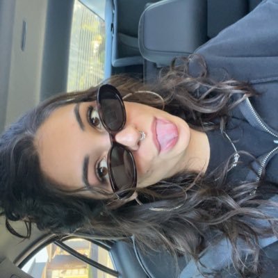 she/her • leo ☼ cancer ☽ aquarius ↑ • 18+ • 4ever bumpin’ to edm ꩜