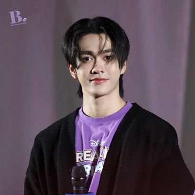 GrayTownTT's profile picture. 