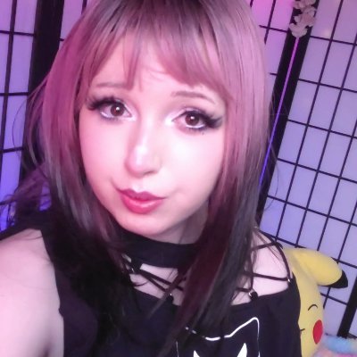 Hey 🤭
I'm a 23yo trans girl, aspiring princess, and content creator 💖
be my friend? 🥺