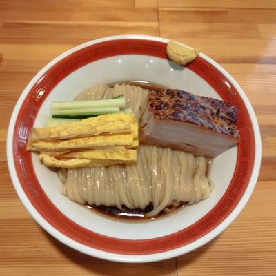ただのラーメン好き侍でござる。活動拠点は東京、大阪、広島でござる。月の半分はラーメン。美味しいラーメン皆様にも是非食べて欲しく毎日投稿でござる。皆様が言いにくい事も言うでござる。応援夜露死苦でござる!!