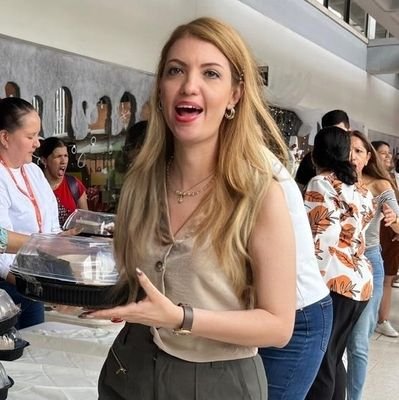 Abogada (Lawyer) ⚖️ Derecho Administrativo / Contratación Estatal 🖋️