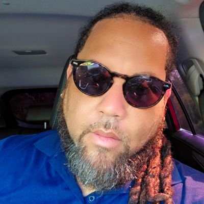 Complicated🎭 ..Random😵
..Opinionated 🤷🏽♂️ ..BLESSED😇 ..THANKFUL🙌 #DamnProudLucian 🇱🇨 ..Music Lover🎶..Sports Fan⚽🏀 ..♉ ..FATHER👑♥️