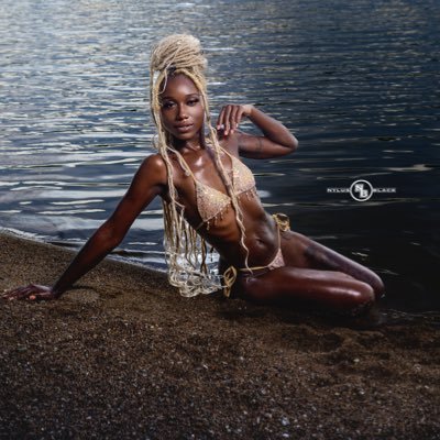 Kee Lajuan✨ Published Model •Birth Doula •CCMA •♒️🏳️🌈
