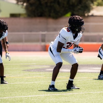 Pittsburg High school C/O 2027 | 6’3 1/2 215 2way Athlete 🏈TE/Edge|🏀 SF| 3.1 GPA| NCAA ID 2501498532 | 📩murphyterrance02@gmail.com |📞925-220-0806