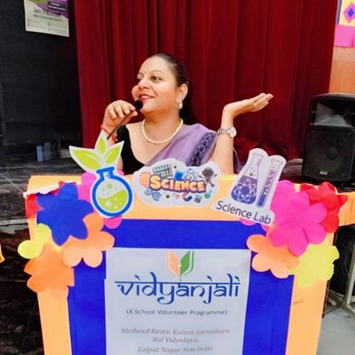 BabitaKoli19's profile picture. आज आप मुझमें जो कुछ देख रहे हैं, वह मेरे शिक्षकों के प्रयासों का प्रतिबिंब है।