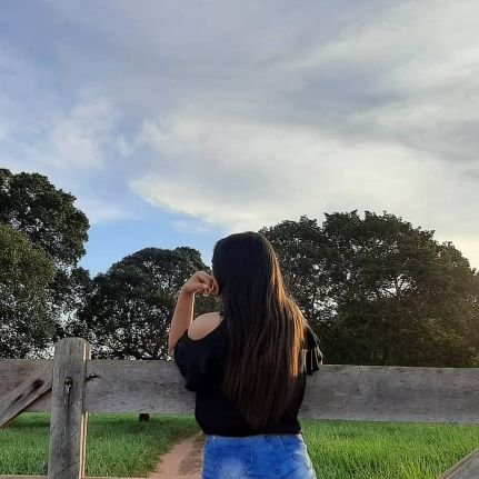 asiazsiodla's profile picture. Joanna 👩‍🌾
Farmerka z zamiłowania 🌻🌽 🐄🐐🐰
Urodzona w siodle 🐎
Kocham wieś, naturę i zwierzęta.