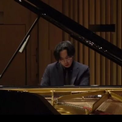 2024年度 日本クラシック音楽コンクールピアノ部門全国5位(1,2位なし)
・KOBE国際音楽コンクール打楽器B部門本選出場
・Zブラス2期打楽器
2025ピティナJカテゴリー全国第2位
ジュニアクラコン全国大会出場決定
クラコン打楽器・ピアノ・伴奏予選通過