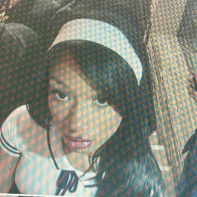 zariiastars's profile picture. 