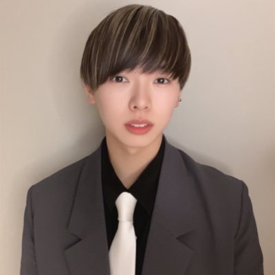 株式会社L-Produce代表取締役|AIを活用した次世代のエンタメクリエイティブ会社|『世界をもっとクリエイティブに。人生をもっとエンターテイメントに。』|VISION:『誰もが輝ける時代を創る。』|雑誌BLOOMOON (@bloomoon_LPro)|日本一バズるチェキ会 チェキパ|LIVER EXPO