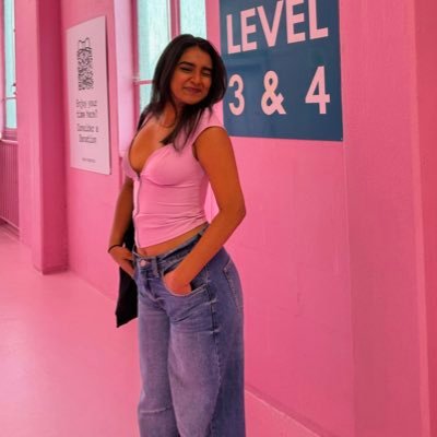 riyaadesai4's profile picture. amateur web3 enthusiast, professional shitposter | content strategy @inomy_shop
