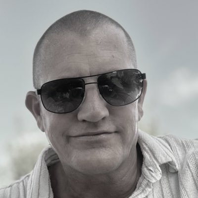 Ex Managing Director, Ex Publican, Ex Rebel Racer. Retired to Spain, Dad, investor & forex trader.