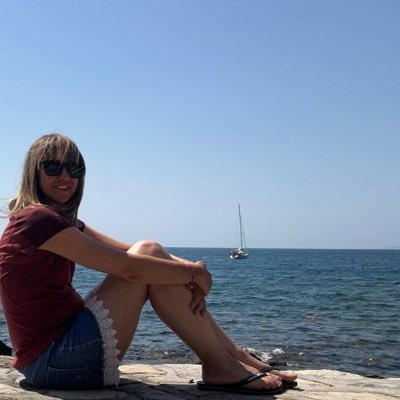 Elifo7923's profile picture. “Dicono che la felicità si trova nelle piccole cose. Sapeste l’infelicità”
(De Silva)
..incasinatissima..