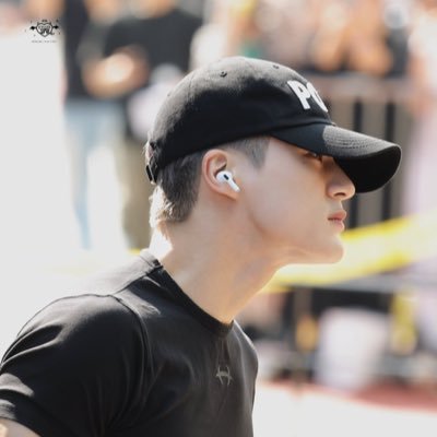 haninshin's profile picture. EXO + ˃ᴗ˂ ˎˊ- 新一 🔎🤍