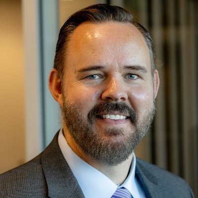 Enthusiastic dad, Awestruck husband, Adventurer, Outdoors addict, Retro collector, Education Coach @Schwab Trading Imp. Disclosures: https://t.co/tXcCcqq8JP