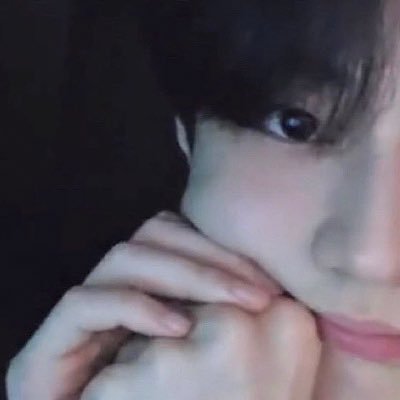 jwjejwjwjsjw's profile picture. ileoga iseongeul like a monster poker face dwieseon rollercoaster neomchildeuthan feeling three-six-five i need you