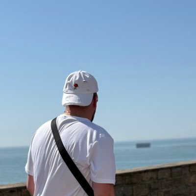 Bauchiino's profile picture. @EssmBasket /\ @OM_officiel @Booba 🏴‍☠️