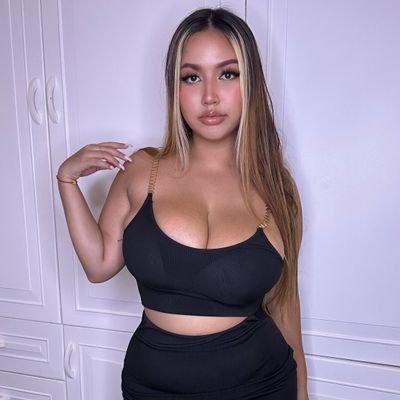I'm a sincere and honest woman🙏 I'm a devoted Christian I'm fun🎉🥳 to chat with if you follow i will surely follow you back proudly American 😘
