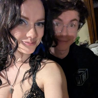 🖤 cat in a big bad world, meow 🖤
Reformed girl 😇😇
Neb is cute, Ben isn't