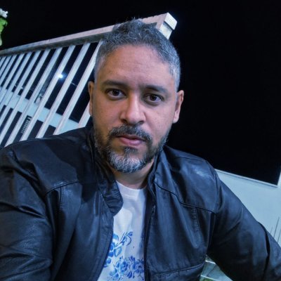 Umbandista. De esquerda.
Vou mostrando como sou,
E vou sendo como posso
