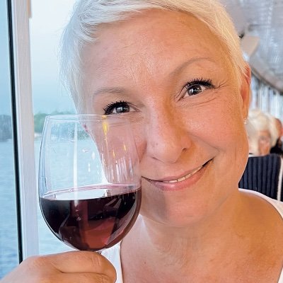 Entrepreneur, Designer, Traveler, Researcher, Problem Solver, Listener, Communicator & Sharer of sourced info. I♥️ truth, honesty & living at the periphery.