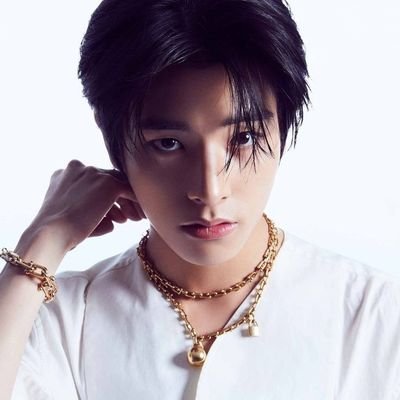 sjycursed's profile picture. moonstruck