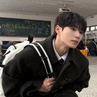둥떠 (@jjunseo01) 's Twitter Profile
