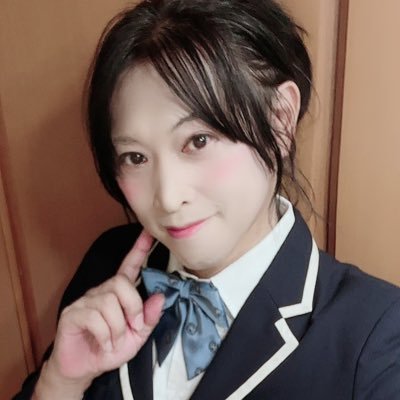 セーラー服に憧れて界隈の人になりました。平均週1で女子的生活してます。 各種制服、カメラ、鉄道、旅行が好き。 鉄道関係:@Nanakubo152_3 制服関係:@seifuku_selfy 無言フォローOK その他のSNSリンクはこちら⇩