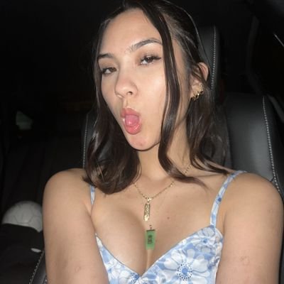 lilytanbianca00's profile picture. curvy💋 ero**tic ❤juicy 😘🥒