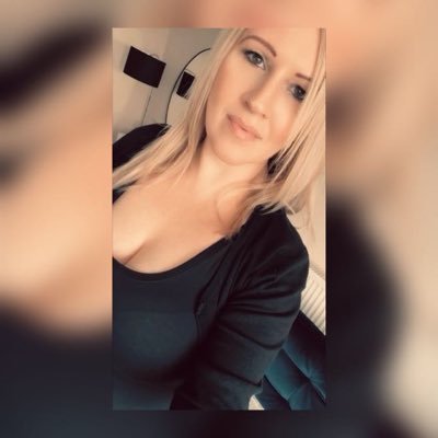 Self Loving, Positive Thinking, @Rangersfc ST Holder... Domestic Abuse Survivor... Healthy Living... Be Kind 💎✨