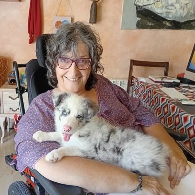 Me gusta rescatar la poesía que me voy encontrando para ponérsela a la vida y respirar https://t.co/MBipQlk0fqéntame lo que te pasa que yo #TeEscucho
Yo soy tu lugar seguro.