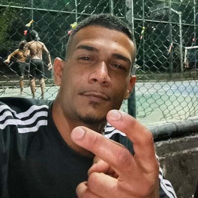 Tenha um bom coração, mesmo que nele haja dor! #Cantão #CRF #Eternotio_Gugu 😭💔...
wpp: 9 8352-8972
https://t.co/IjFO6Un4ty