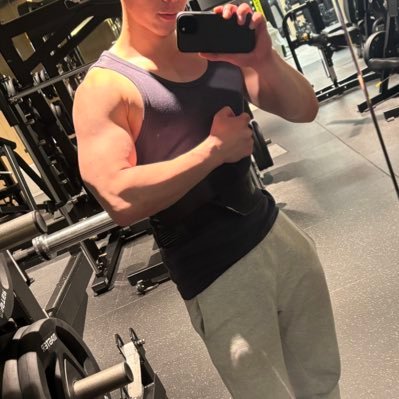 FTFTFT_11111's profile picture. 東京 R5年宅建合格 不動産/投資用買取再販/FP2級受験予定/投資/英語/筋トレ/野球