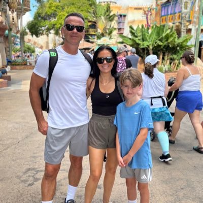 Father to 3, Husband to Rachel, ST holder @ Cardiff City FC. NFL it’s Eagles. Director of Celtic Frozen Drinks #food #welsh #football #life #walking #cymru