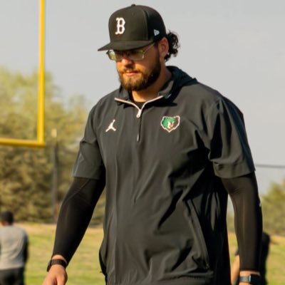 Assistant Football Coach at Basha High School (AZ) @bashagridiron 🐻🏆 #TrenchTown🏴☠️