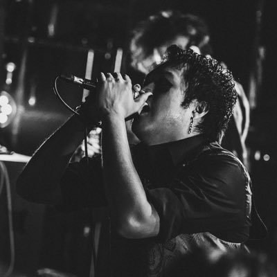 GYIYG(@6yiy9official)で歌うスクリームとメロディを使い分ける攻撃的Vo(新宿wildSide Tokyoさん曰く)のデカ強です。 お仕事のお話はDMで受け付けてます🔥