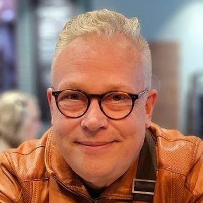 Lutherischer Pfarrer aus Südskandinavien (Hamburg). Ich folge Christus, freiheitsliebend. Nichts zu verlieren, außer meiner Seele.