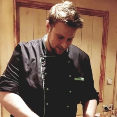 Toffer91's profile picture. 1991©
👨🏼‍🍳//🐕🌳🗺️🍿/🏴‍☠️/⚫🟡