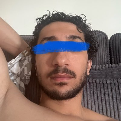 lyes13001's profile picture. 