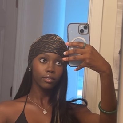 notfantahendrix's profile picture. 