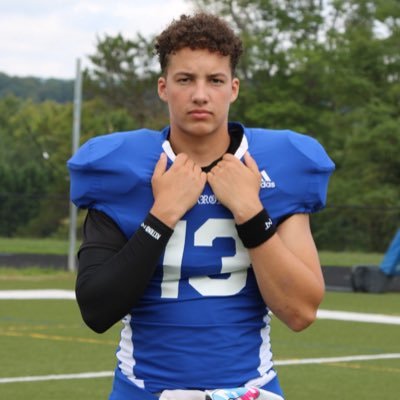 2027 Blue Ridge School
6'ft 3in/200lbs, OLB/DE
NCAA ID: 2503539130
Email: joshua.crawford1@recruitinginfo.org