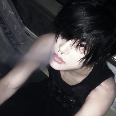 男的。