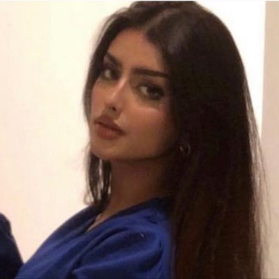 أكتبك مُبهم وأخبيك بسطر يجهلونك وأنت تفهم مقصدي ✨