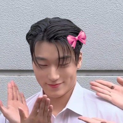 luv_3an's profile picture. 🌷🎀🧸✨️🪩

𝑎𝑡𝑒𝑒𝑧 | 𝑏𝑡𝑠 | 𝑔𝑜𝑡𝟽