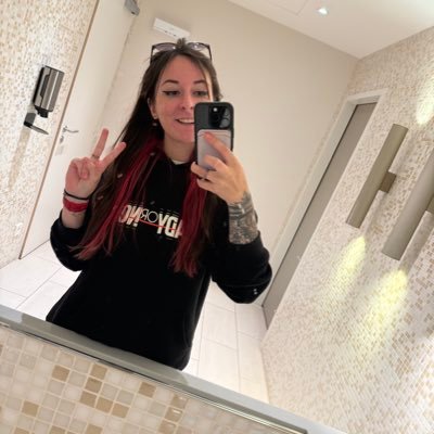 26 | 3D Vehicle Artist @VOIDInteractive | @wigj Ambassador | Founder of GI Events discord | TSW4/5 DLC, Red Dead Redemption | Opinions are my own | 30u30 ‘24