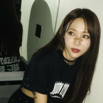 lunaticbyul's profile picture. new profile♡ |
get better day by day | mamamoo & blackpink fan account | she/her