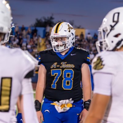 Agoura HS (CA) | C/O 2027 | OT/OG/C | 4.0 GPA | 6’3 260 Lbs | Football | Shotput & Discus |Email: Finn.ward21@gmail.com | Cell: 818-661-9235 |