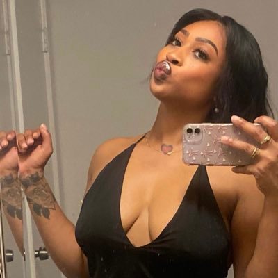 PAPA 🇸🇴🇪🇬 MAMA🇵🇷 ME: WE$T C0A$T 🇺🇸☀️ I BITE 💘✨ Ninkii laga nabad galo baa nabad gala 🇵🇸🇵🇸🇵🇸
