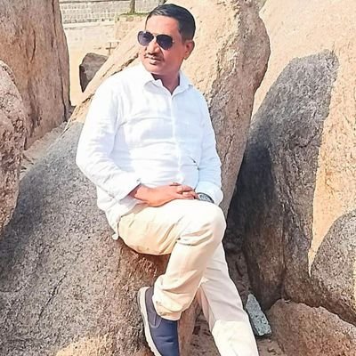 MaduraiMannanJ3's profile picture. Only one god